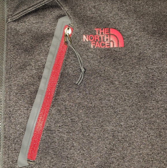 Men's North Face 1/4 Zip Top - Picture 2 of 6